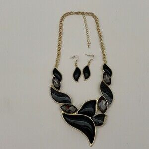 Women's Necklace Dangling Earrings Set Gold-Tone Gray